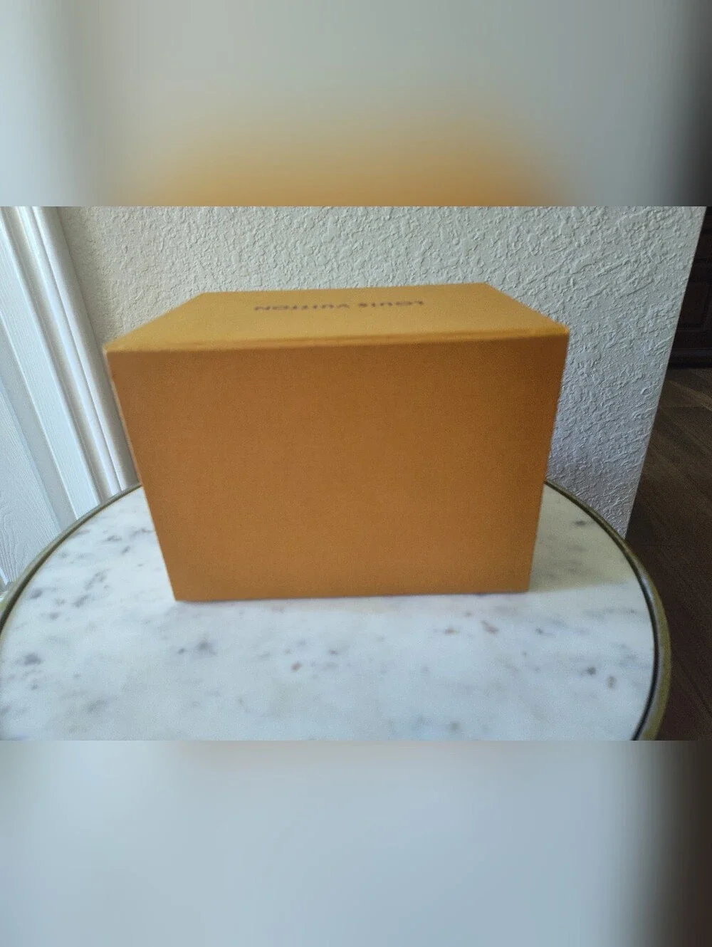 LOUIS VUITTON Magnetic Gift Box 8